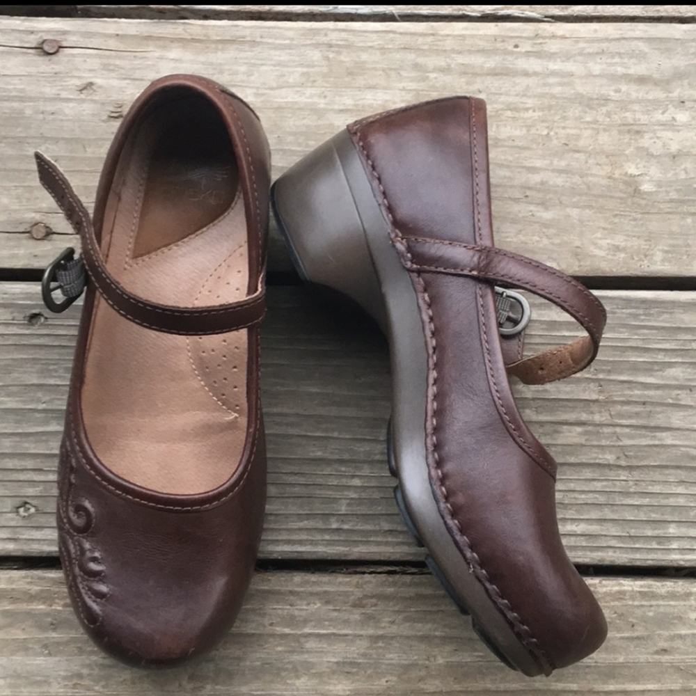 Women’s Dansko Mary Janes